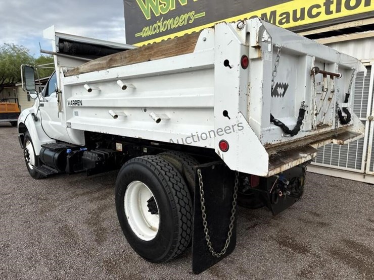 2012-ford-f750-image-7
