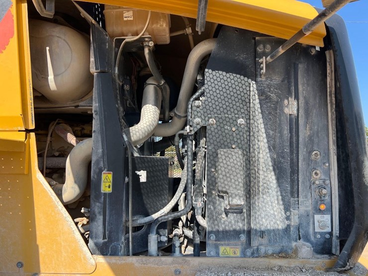 2018-caterpillar-926m-image-22