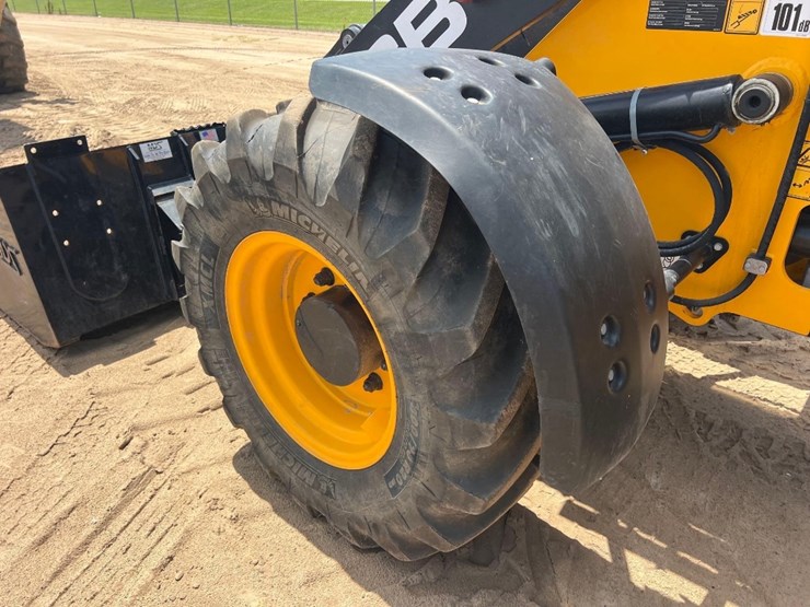 jcb-409-image-24