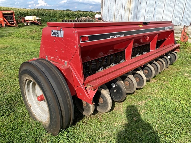case-ih-5100-image-3