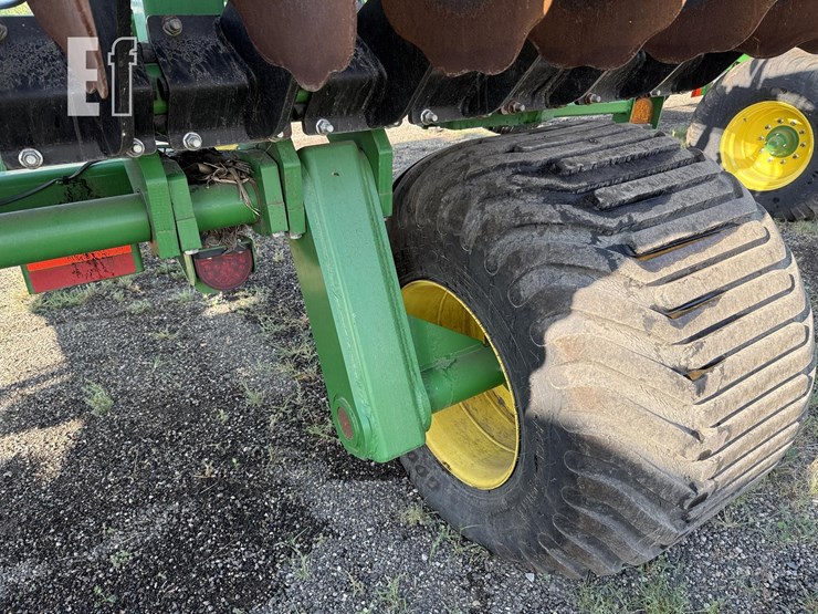 2021-john-deere-2680h-image-41