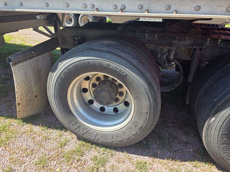 2013-kenworth-t660-image-56