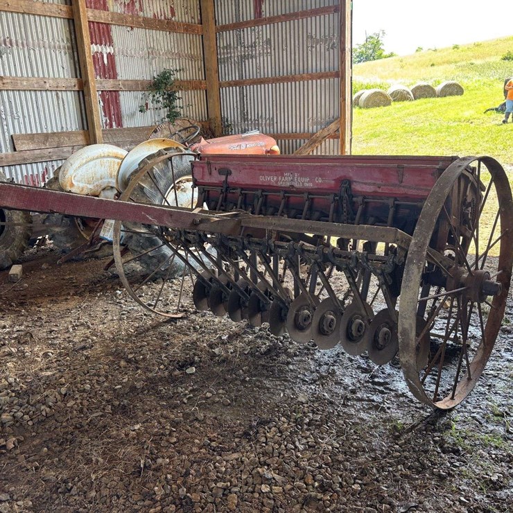 Superior 7FT Grain Drill