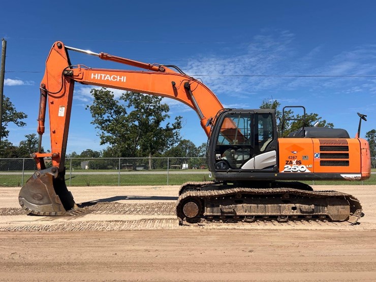 hitachi-zaxis-250lc-6n-excavator-image-1