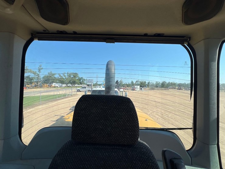 2018-caterpillar-926m-image-40