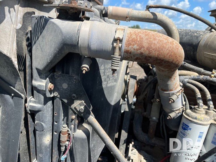 2002-mack-ch613-image-80
