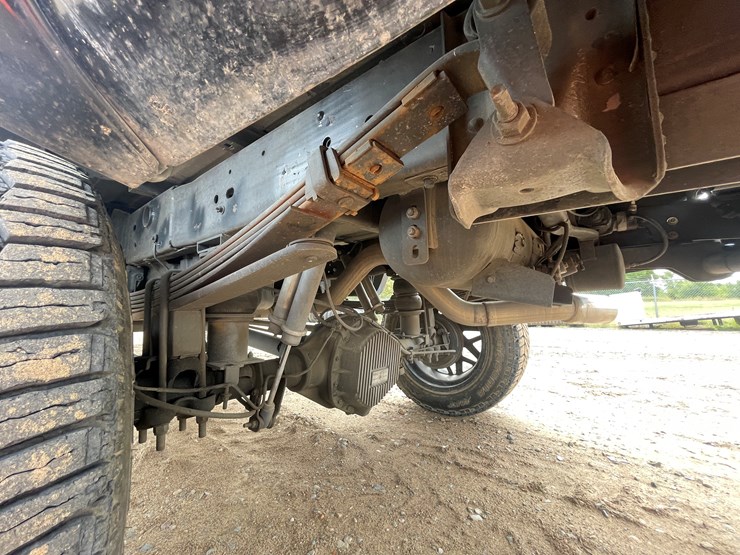 2003-chevrolet-silverado-2500-image-27