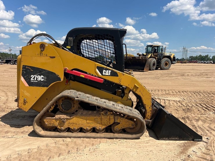 2012-caterpillar-279c2-image-5