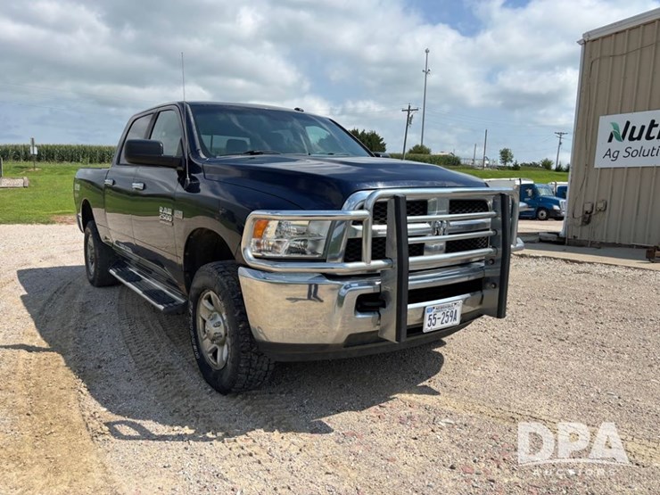 2014-dodge-ram-2500-image-14