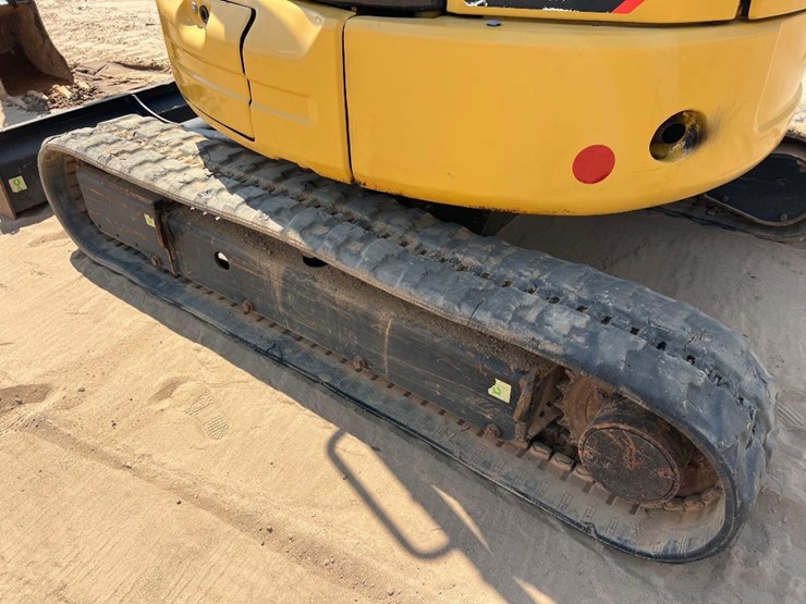 2016-caterpillar-303.5e2-cr-image-22