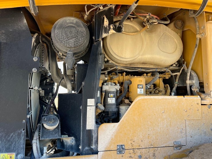 2018-caterpillar-926m-image-28