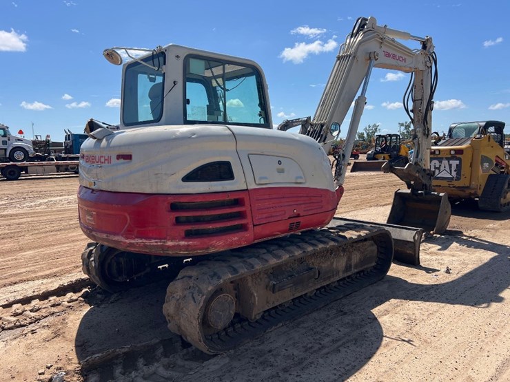 2015-takeuchi-tb290-image-4