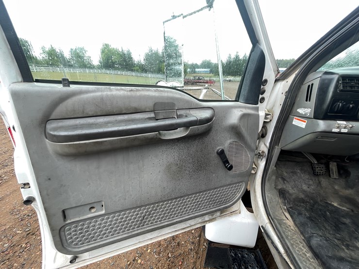2006-ford-f650-image-42