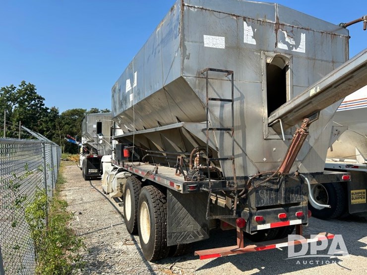 1998-freightliner-dry-tender-truck-(cp0654,-unit-28644)-image-5