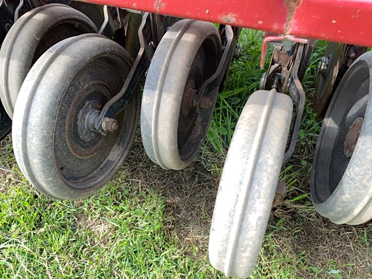 case-ih-5100-image-23