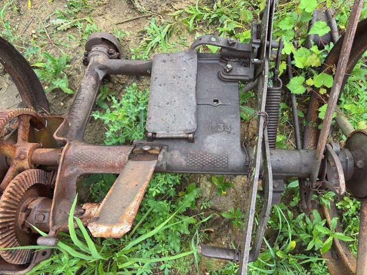 massey-harris-no.-33-sickle-mower-image-12