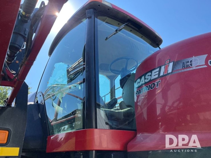 2011-case-ih-patriot-3330-image-26