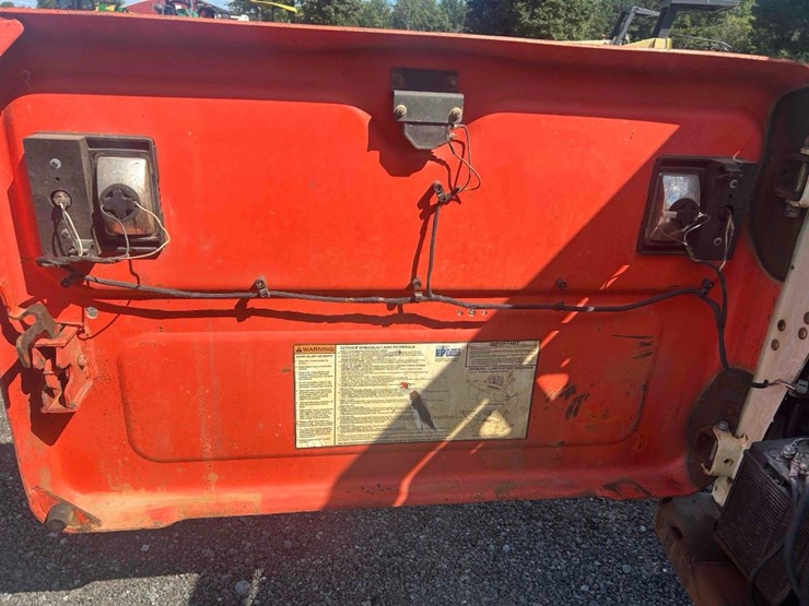 2012-bobcat-t650-image-17