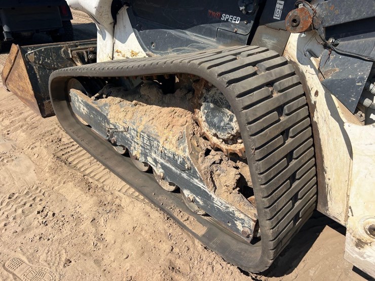 2021-bobcat-t64-image-21