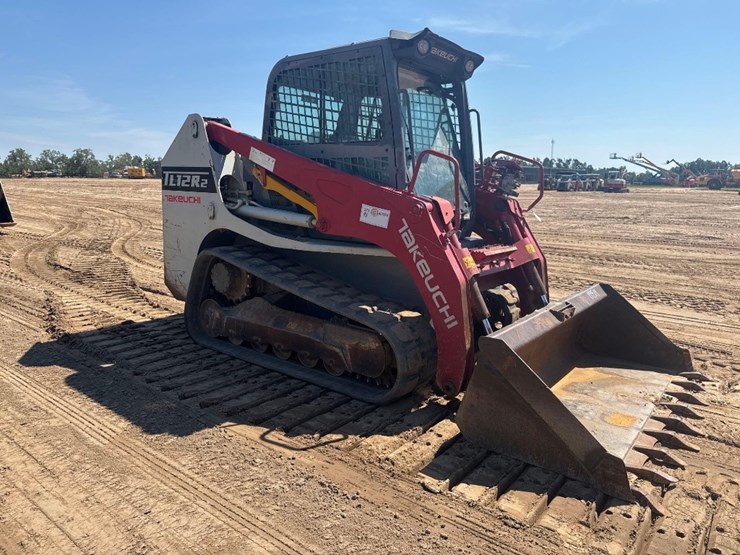 2022-takeuchi-tl12r2-image-4
