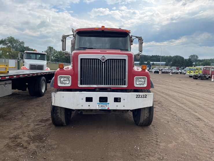 #2149-•-2002-international-5500i-dump-truck-(has-mn-title)-image-7