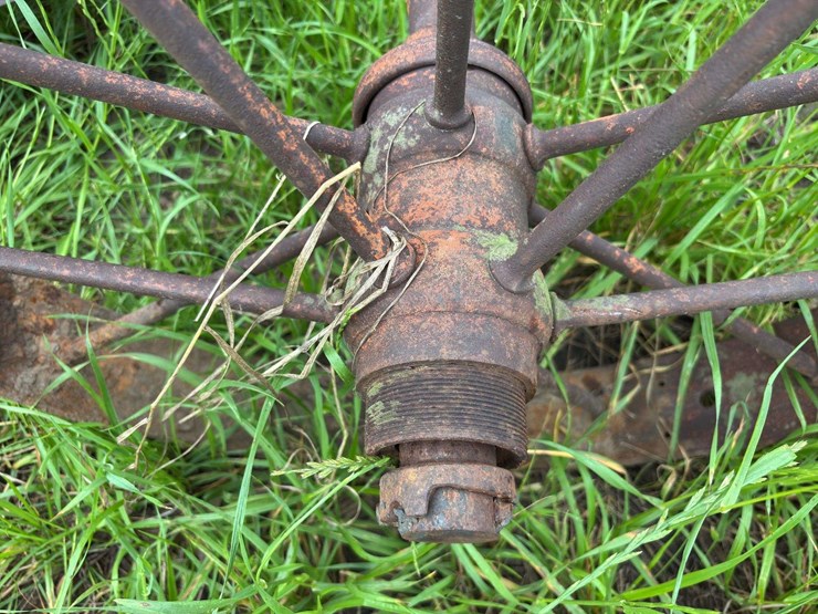 2-bottom-14”-pull-type-plow-image-24