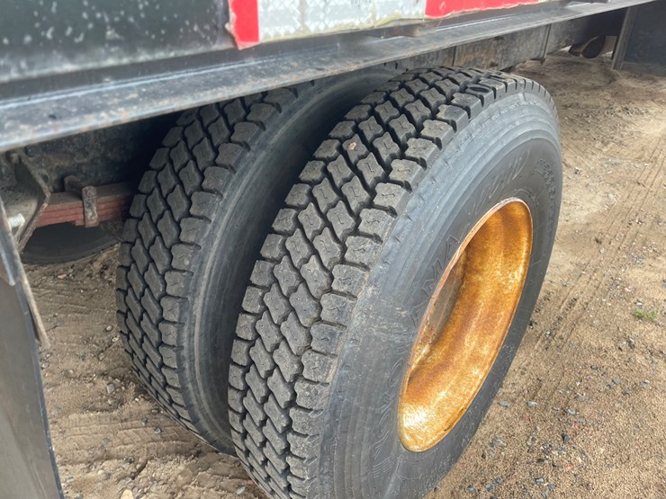2007-international-durastar-4300-image-19