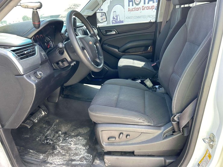 2016-chevrolet-tahoe-image-12