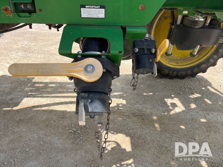 2014-john-deere-r4038-image-56