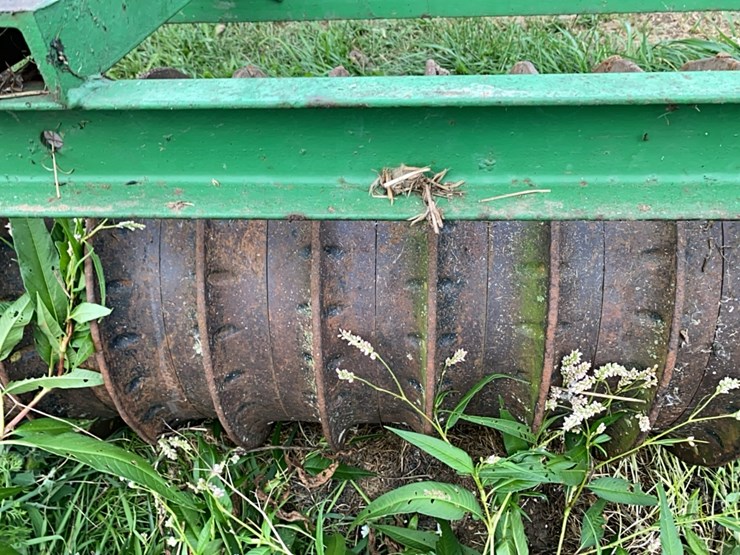 john-deere-12-image-15