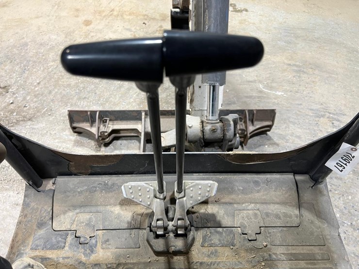 2018-bobcat-e20-image-28