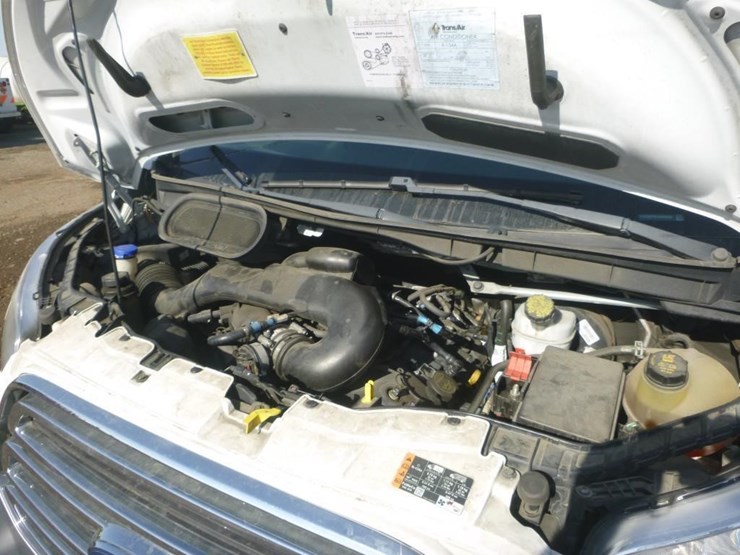 2018-ford-e350-image-13