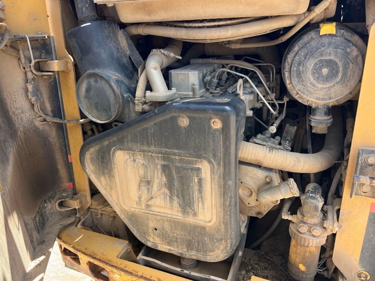 2006-caterpillar-252b-image-17