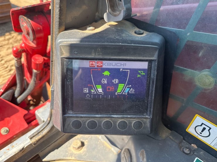 2022-takeuchi-tl12r2-image-29
