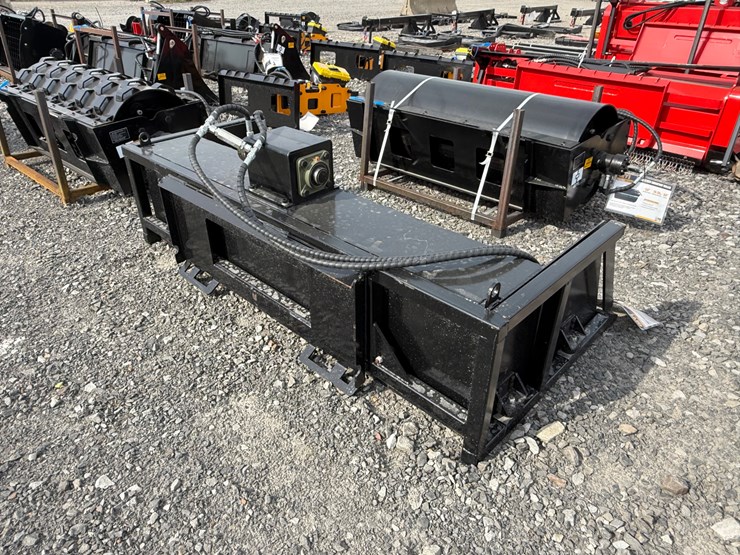 #2000-•-#26352-•-unused-giyi-59"-skid-steer-screening-bucket-dzdd2507131-image-3