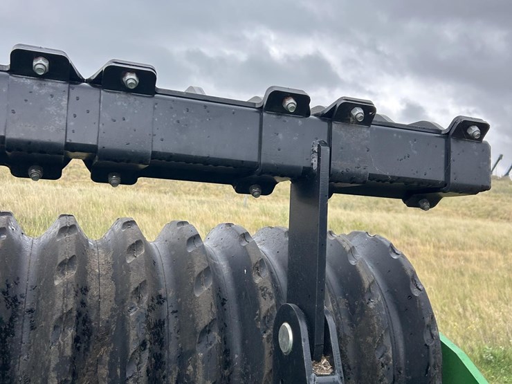 2021-john-deere-2680h-image-40