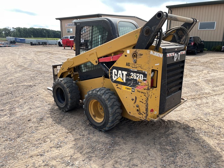 2014-caterpillar-262d-image-2