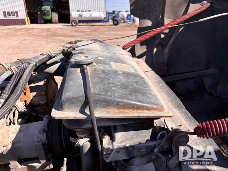 2005-kenworth-t800-image-65