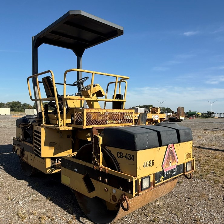 CATERPILLAR CB-434