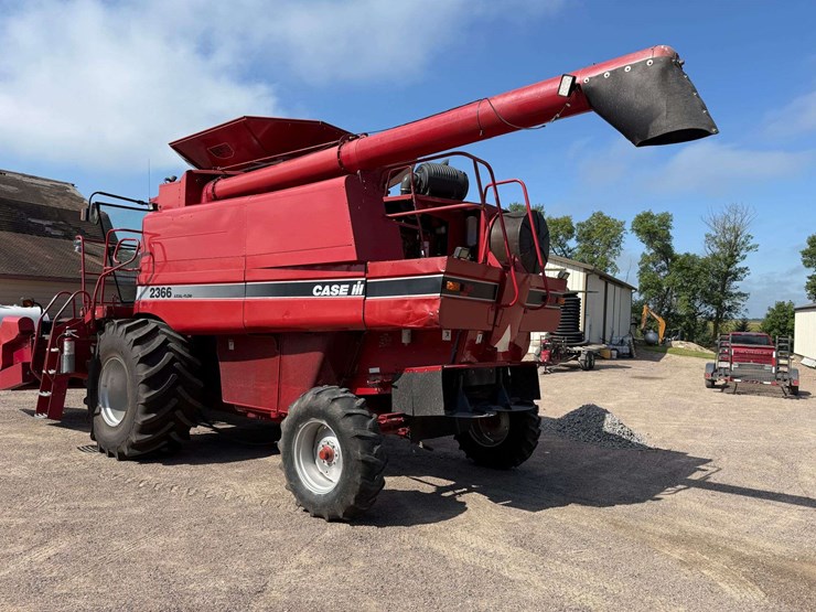 1998-case-ih-2366-image-4