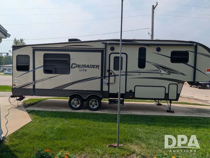2015-crusader-lite-camper-(pz13846)-image-3