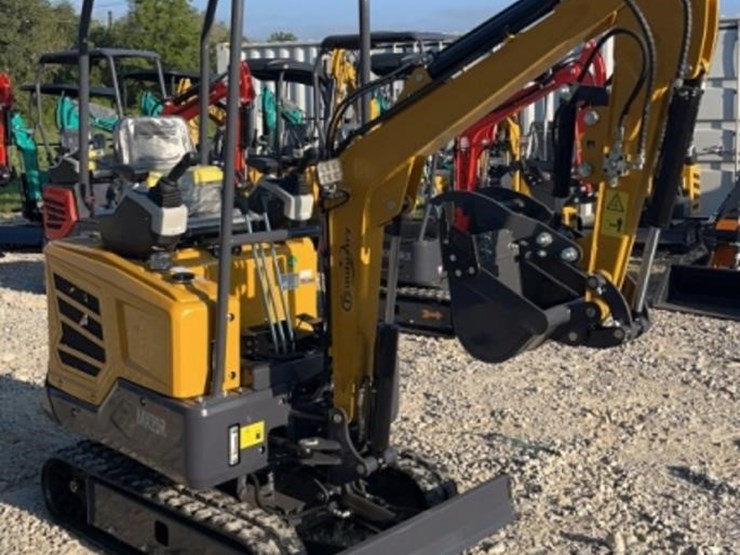 2025-cfg-mx20r-mini-excavator-image-3