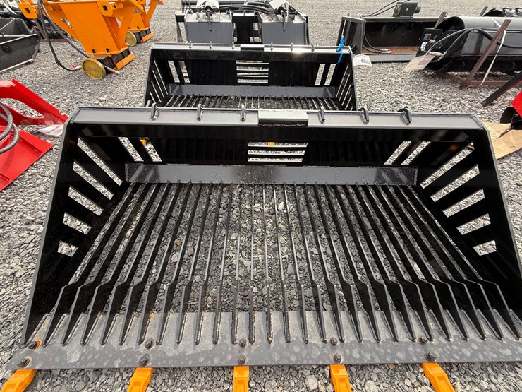 #2000-•-#26343-•-unused-giyi-66"-skid-steer-rock-bucket-cysd2507107-image-9
