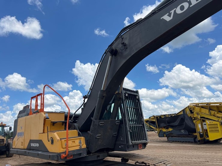 2017-volvo-ec250el-image-27