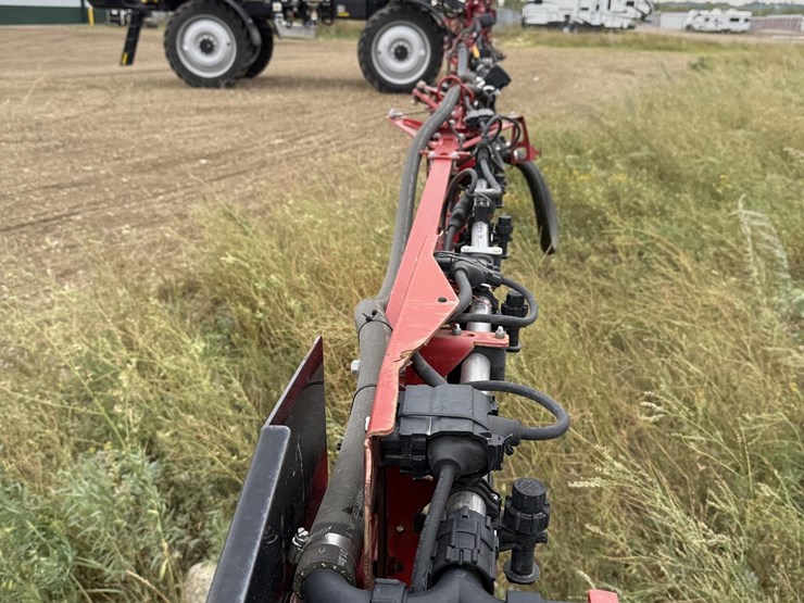 2020-case-ih-patriot-4440-image-61