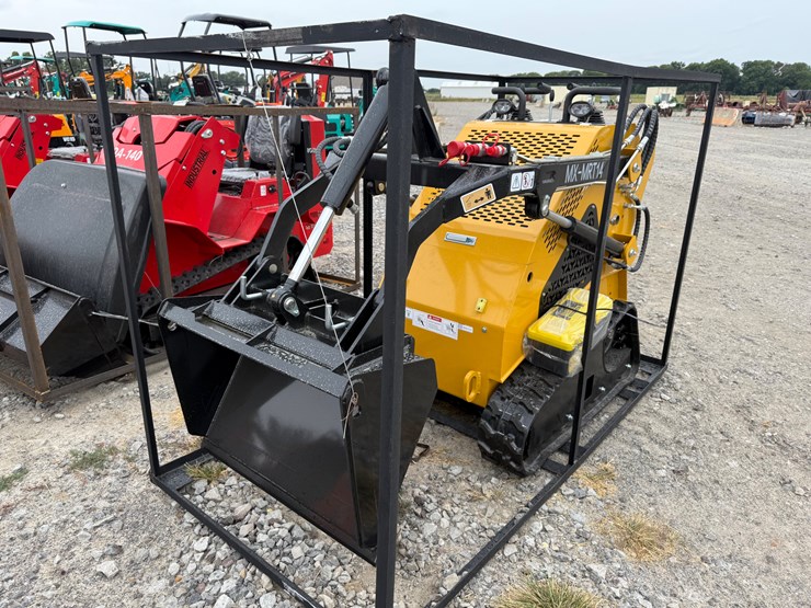 #220-•-#25424-•-unused-agt-mx-mrt14-compact-track-loader-image-2