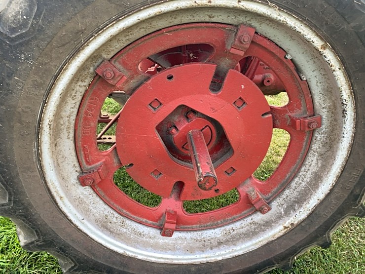 farmall-super-h-image-26