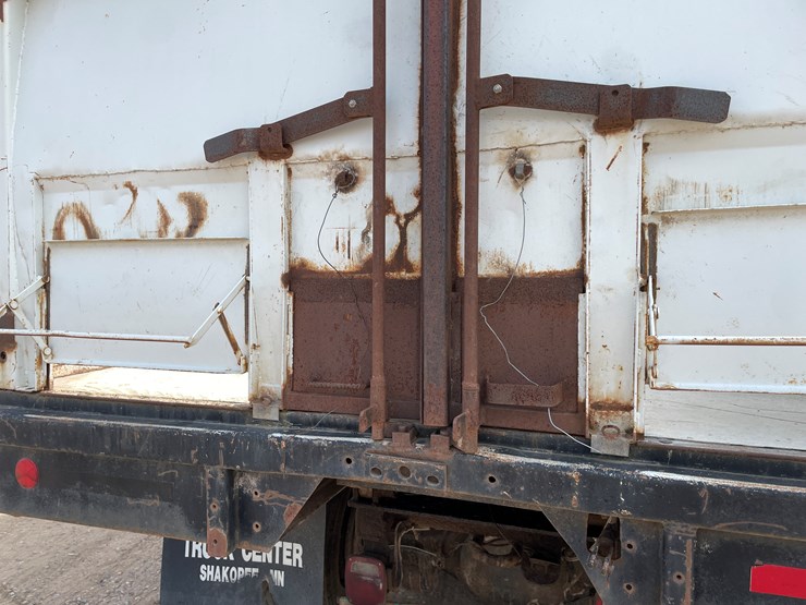 1975-international-loadstar-image-13