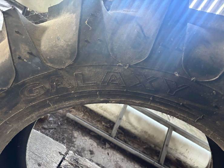 (2)-galaxy-9.5-21-tires-image-5