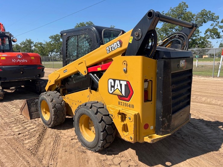 2022-caterpillar-272d3-image-2